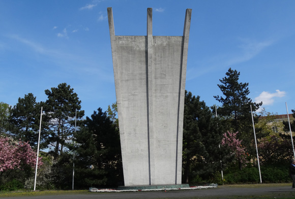 Denkmal für die Opfer der Luftbrücke 1948-1949