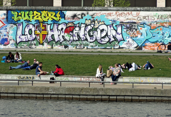 Blick auf die East Side Gallery