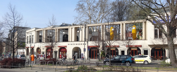 Eingang Schönhauser Allee zum Pfefferberg Brauereigelände