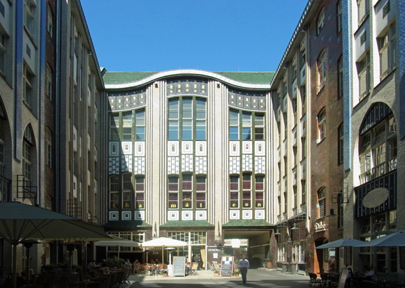 Hackesche Höfe, eight courtyards are here connected